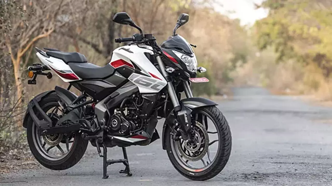 Bajaj Pulsar NS160: A Game-Changer in the Sports Bike Segment, Outshining TVS