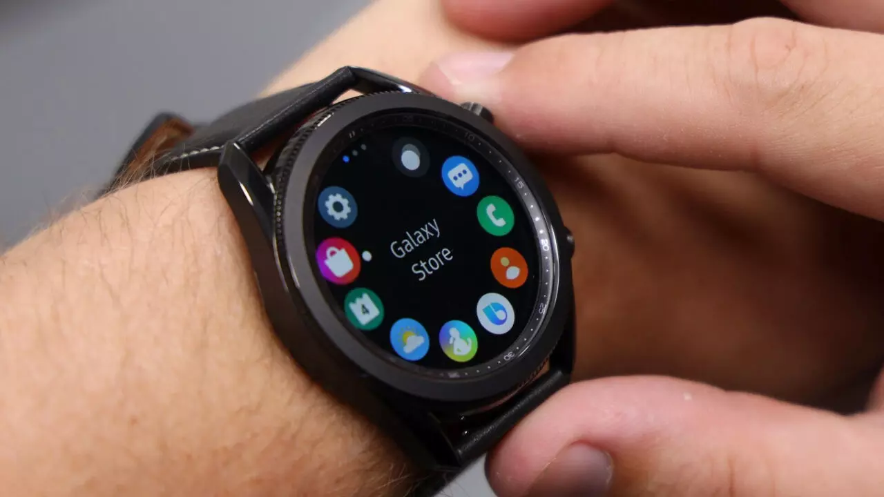 Samsung Galaxy Watch 3: Compare Prices and Offers on Amazon and Flipkart