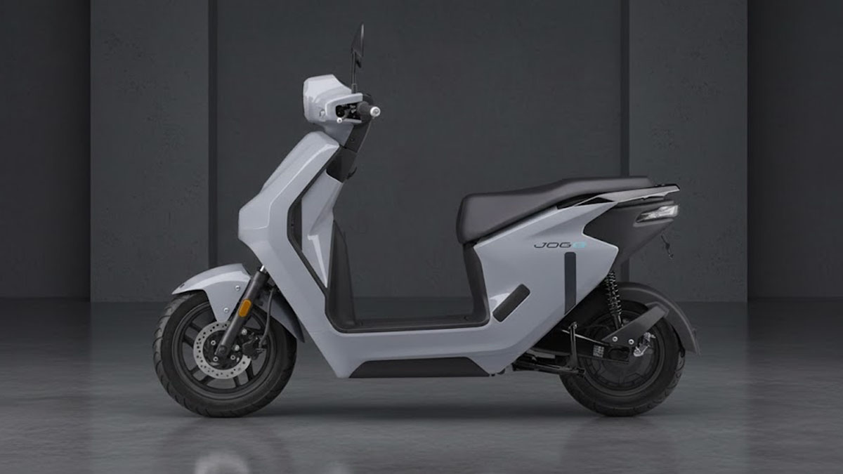 The 53 km Yamaha Jog E Just Made Range Anxiety Obsolete in Japan